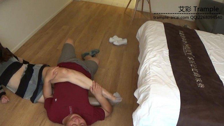 妻子教训偷懒耍滑老公