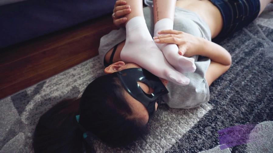 『小妮女女』校花迷药收拾学霸