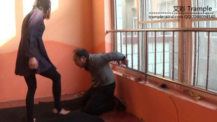 女绑匪劫财杀人