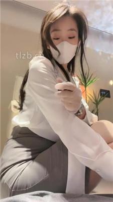 【禾未】御姐范S-美腿诱惑踩地毯狗