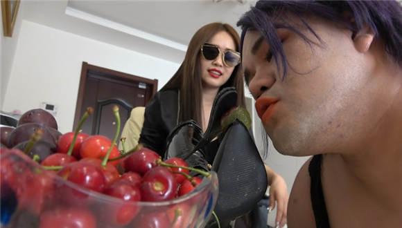 【冷柔】水果浓痰狂吐伪娘