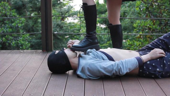 【黑丝诱惑】沐沐首次室外公园调教偶遇路人 YC-220427-6