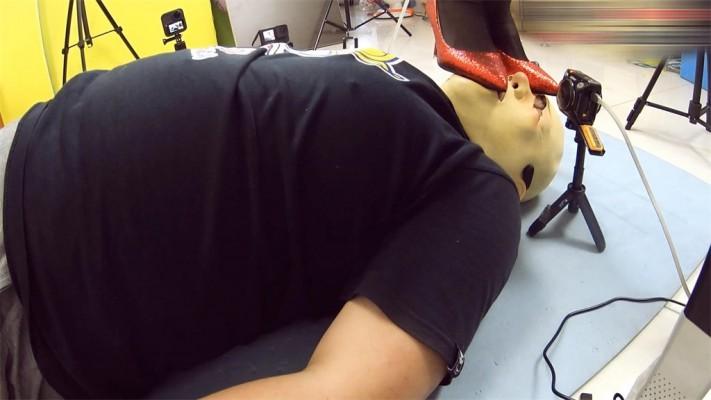 【婧児小主】晓G女主人出差归来全语言红色高跟黑丝全体重踩脸玩弄奴隶 YC-220323