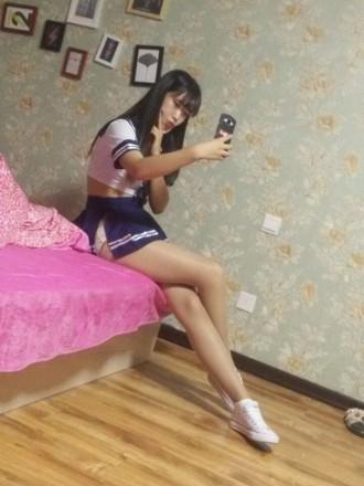 超模园女王经典第一视角羞辱脚奴