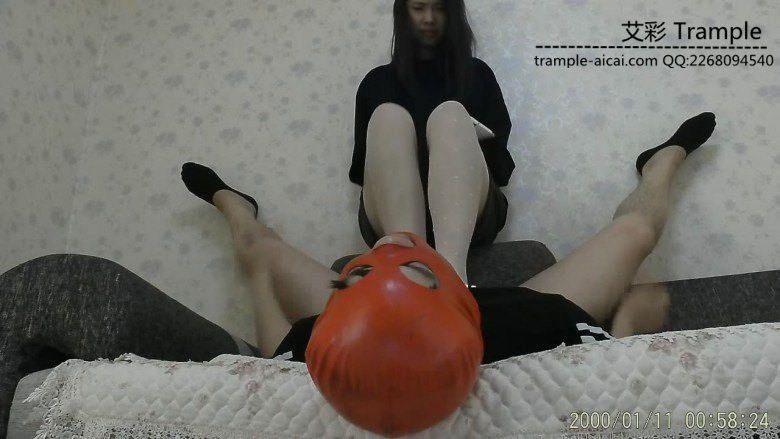 不良小女生全面脚玩弄