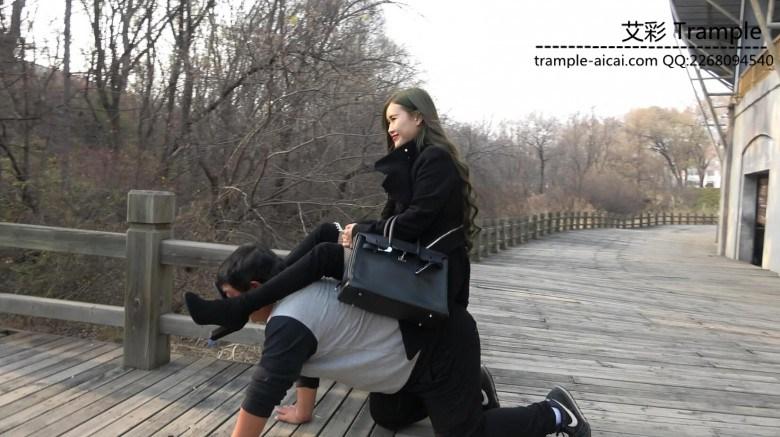 户外骑马 靴底极限羞辱