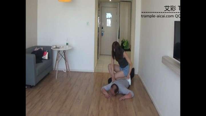 与妹妹踢打对战（下）