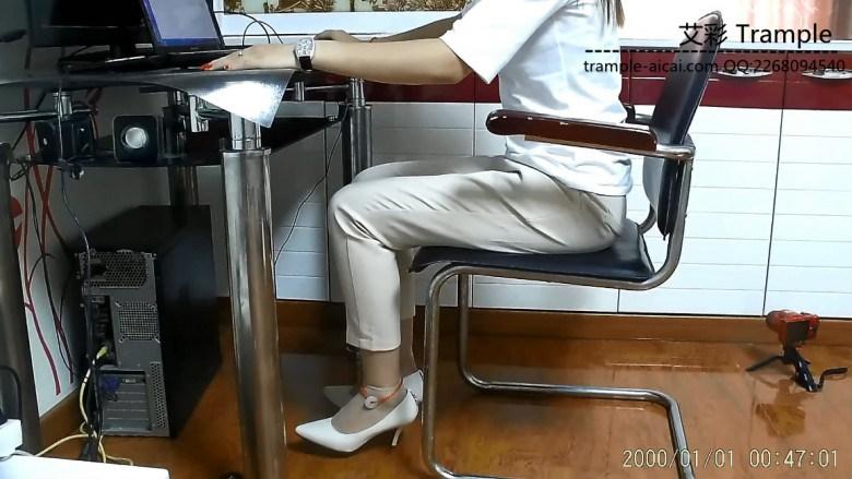 办公室职员变成OL脚奴