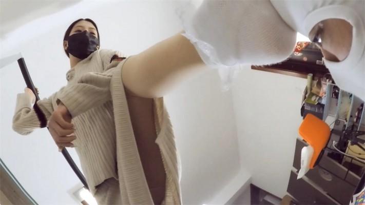 【婧児小主】晓G全语言帆布鞋脏白袜踩头顶 踩踹审讯处决 GP824E跟随 YC-220523-6