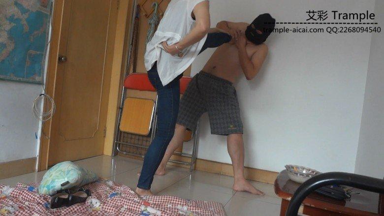 往惜S深喉窒息调教