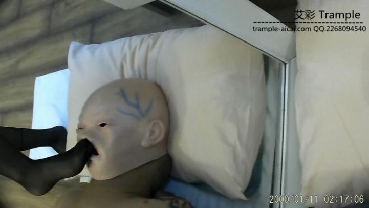 无泪的疤面残忍脚