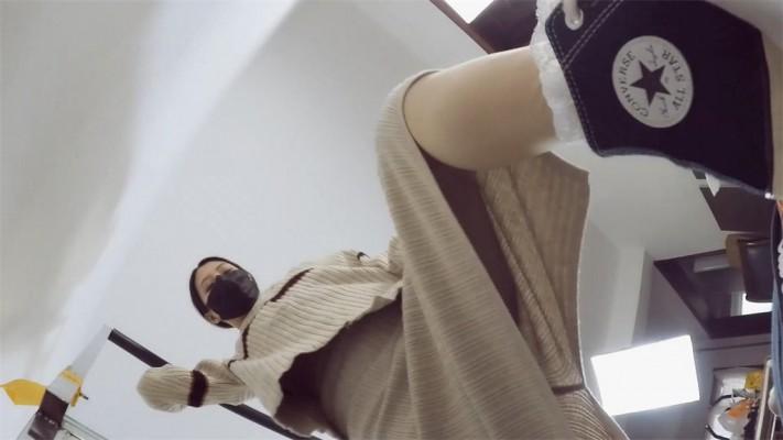 【婧児小主】晓G全语言脏帆布鞋和白袜踩头顶踩脖子 踩踹审讯 GP824F YC-220523-5 【婧児小主】晓G全语言脏帆布鞋和白袜踩头顶踩脖子 踩踹审讯 GP824F YC-220523-5