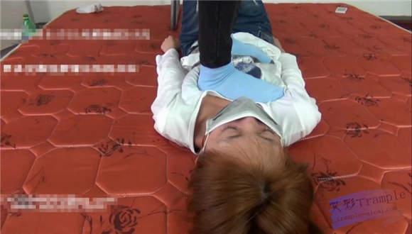 ★lulu和甜儿★第四十七部 璐璐棉袜脚虐甜儿 G-NV-132