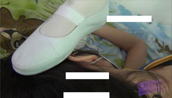 甜儿公主虐踩向老师告密l的LULU G-NV-103