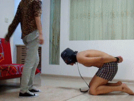 校花帆布鞋暴力调教贱同学 校花帆布鞋暴力调教贱同学