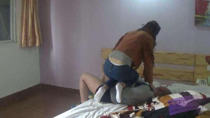 跆拳道美女人肉沙包 跆拳道美女人肉沙包