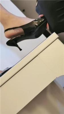 【苒溪】高跟长靴踩虐贱奴才【下】