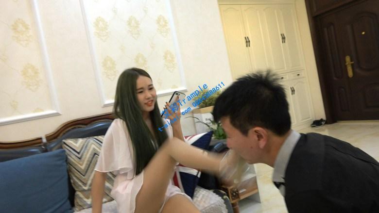 羞辱折磨被绿的老男人