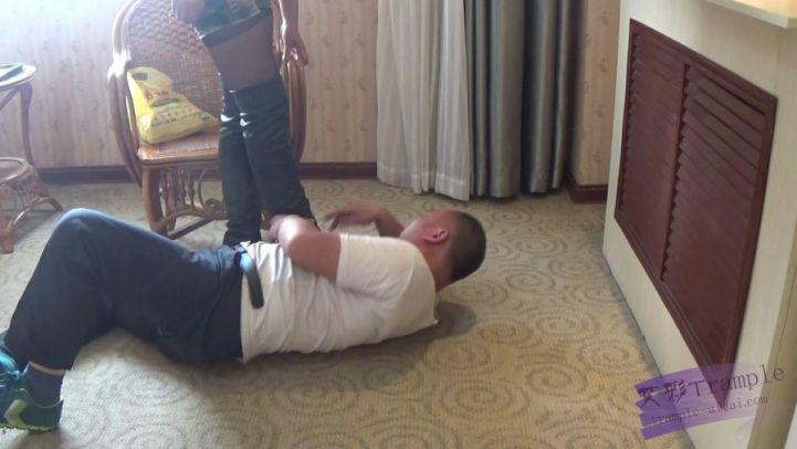 点穴凌辱女特工 点穴凌辱女特工