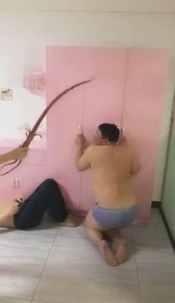 冷柔S-女王装暴力狠虐狗