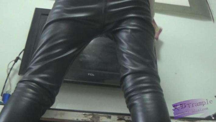 女女剧情羞辱骑马虐屯