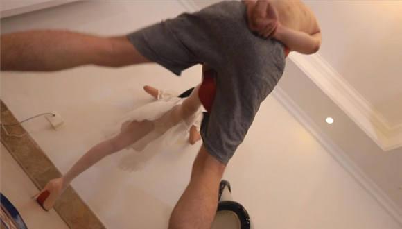 『奴隶岛』—灵灵暴踢飞踹跳踩裆部