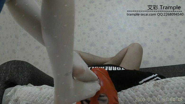 不良小女生全面脚玩弄