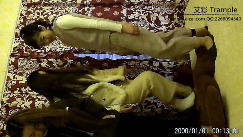 一群臭脚妹快手号公布