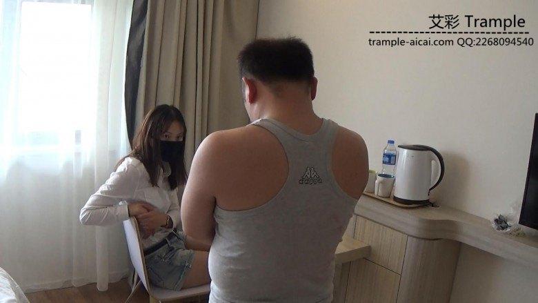 美女老师踩死流氓学生2