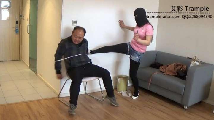 女服务员劫杀富商