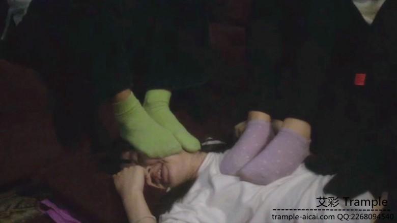 最强女m重磅:三踩女群踩女m 中国MFX! 最强女m重磅:三踩女群踩女m 中国MFX!