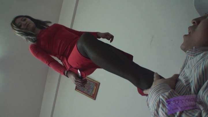 红衣女杀手的任务—含高抬腿踩脖子吐血