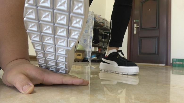 冷柔平底鞋暴喘猪头