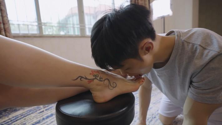 『奴隶岛』—[MagicIMirror 魔镜少女]—影姬的玉足保养课程 MM-220412