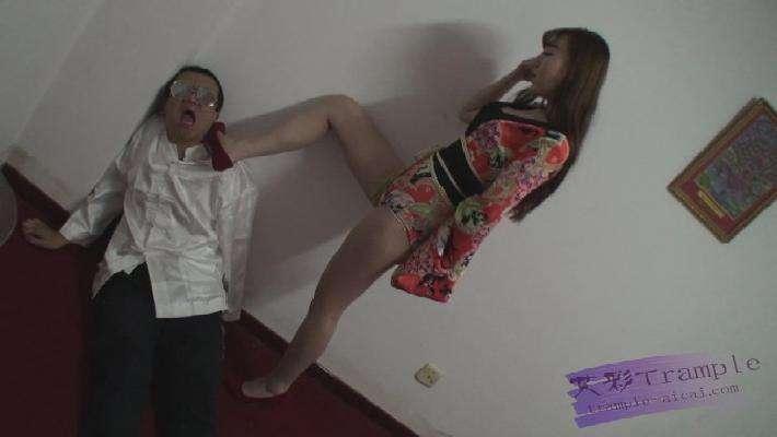 女杀手虐杀黑帮老大