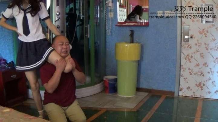 女生虐死快递工