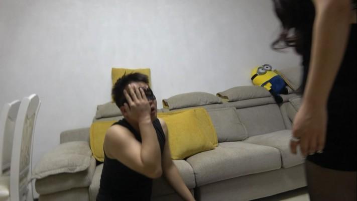 【冷柔】暴力踢裆，丝袜脚爆脸 YC-220104-6