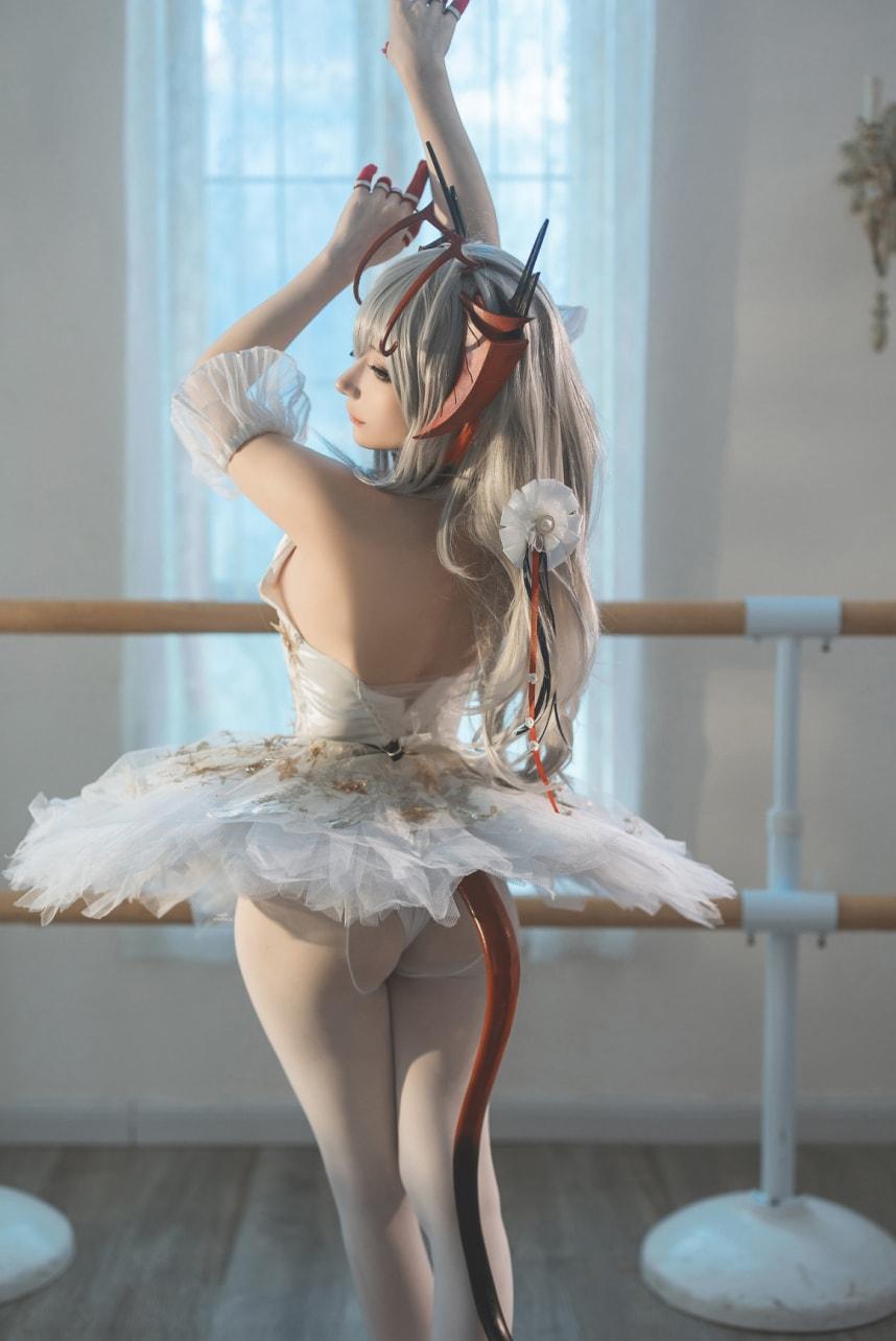 是三不是世w – 明日方舟-W芭蕾-资源分享