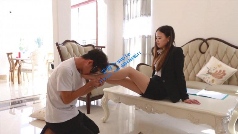 『奴隶岛』—OL的勾魂丝袜玉足