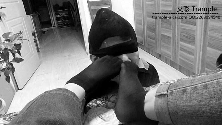 俩位学生小姐姐丝袜臭脚