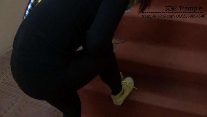 蒙面女贼劫财杀人