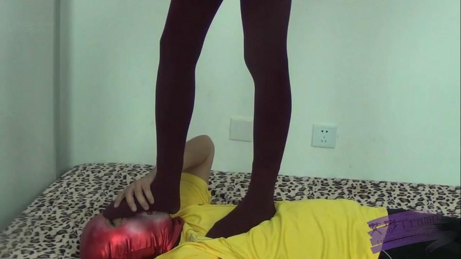 ★甜儿★ 踩小黄人