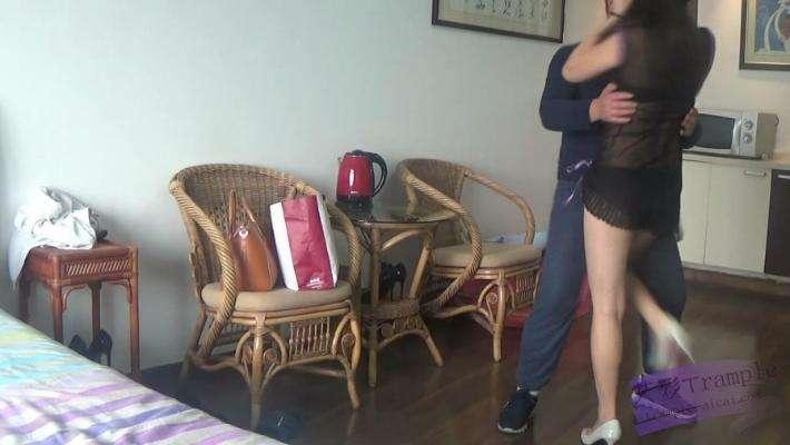 菲菲女神教训变态男（上）