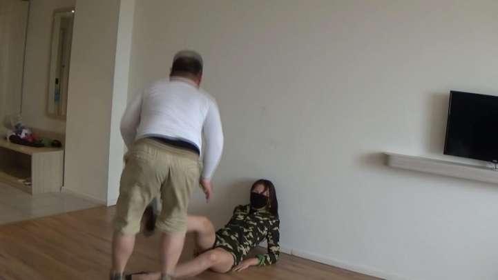 女特种兵暗杀拷问