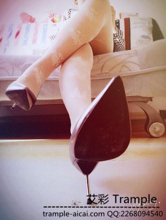 年度苏雅第一视角羞辱脚下狗