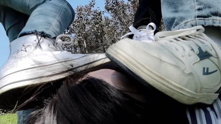 【超级女M】三女神苞米地处刑女奴