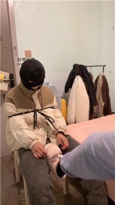 【白兔】全体重跳踩/鞭打/捆绑喝圣水舔鞋 JS250106-23
