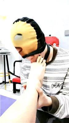 【芏筄】高跟网袜玉足恋足舔 JS250208-26