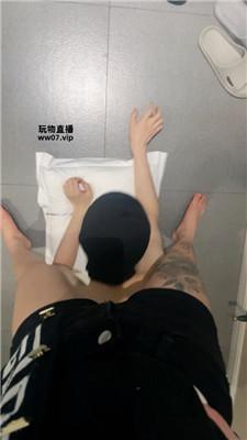 【小凤梨】纹身小妹的脚下奴 JS250417-6