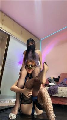 【伊晨】玩骚母狗 bf51142